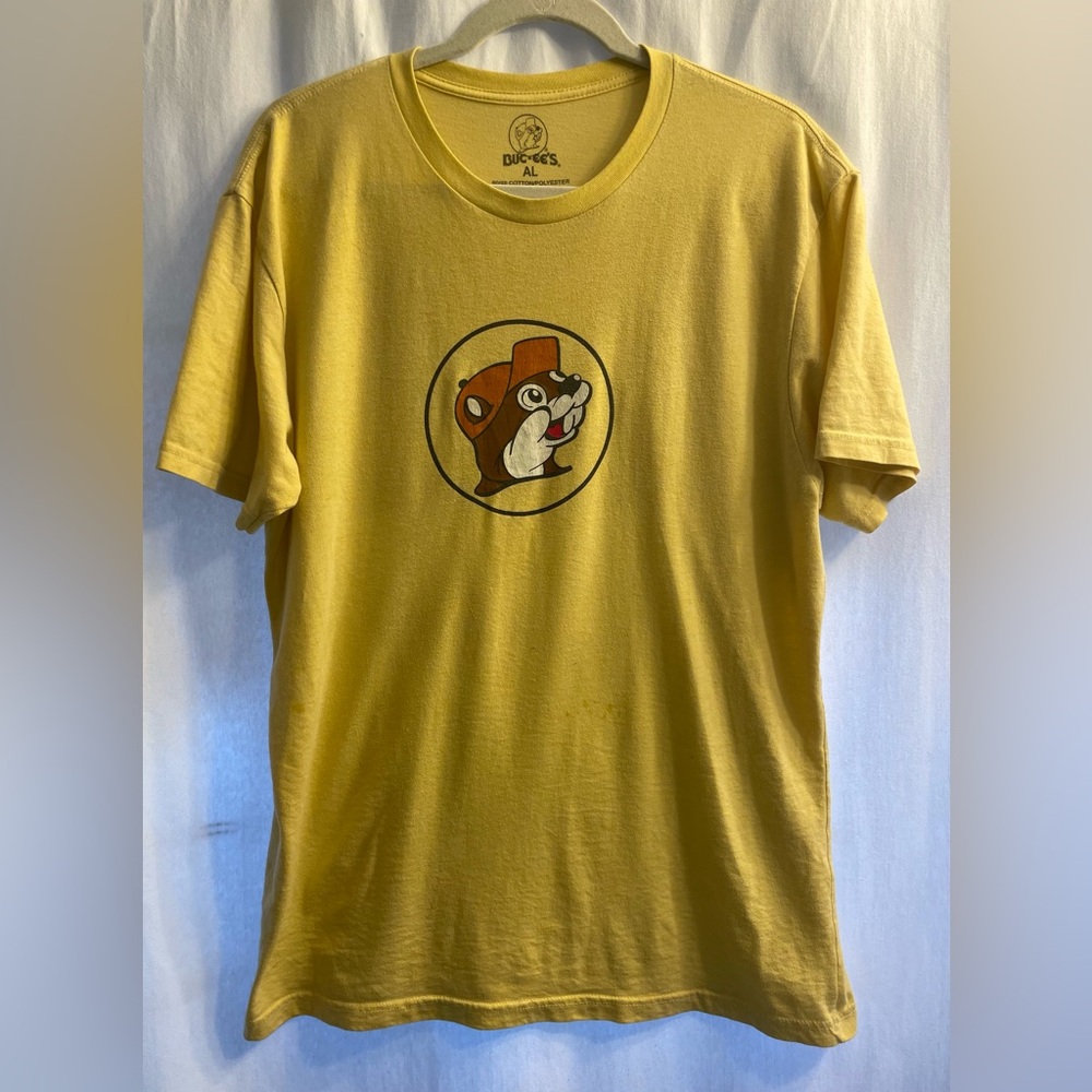 Buc-ees Yellow Graphic T-Shirt florida country store southern